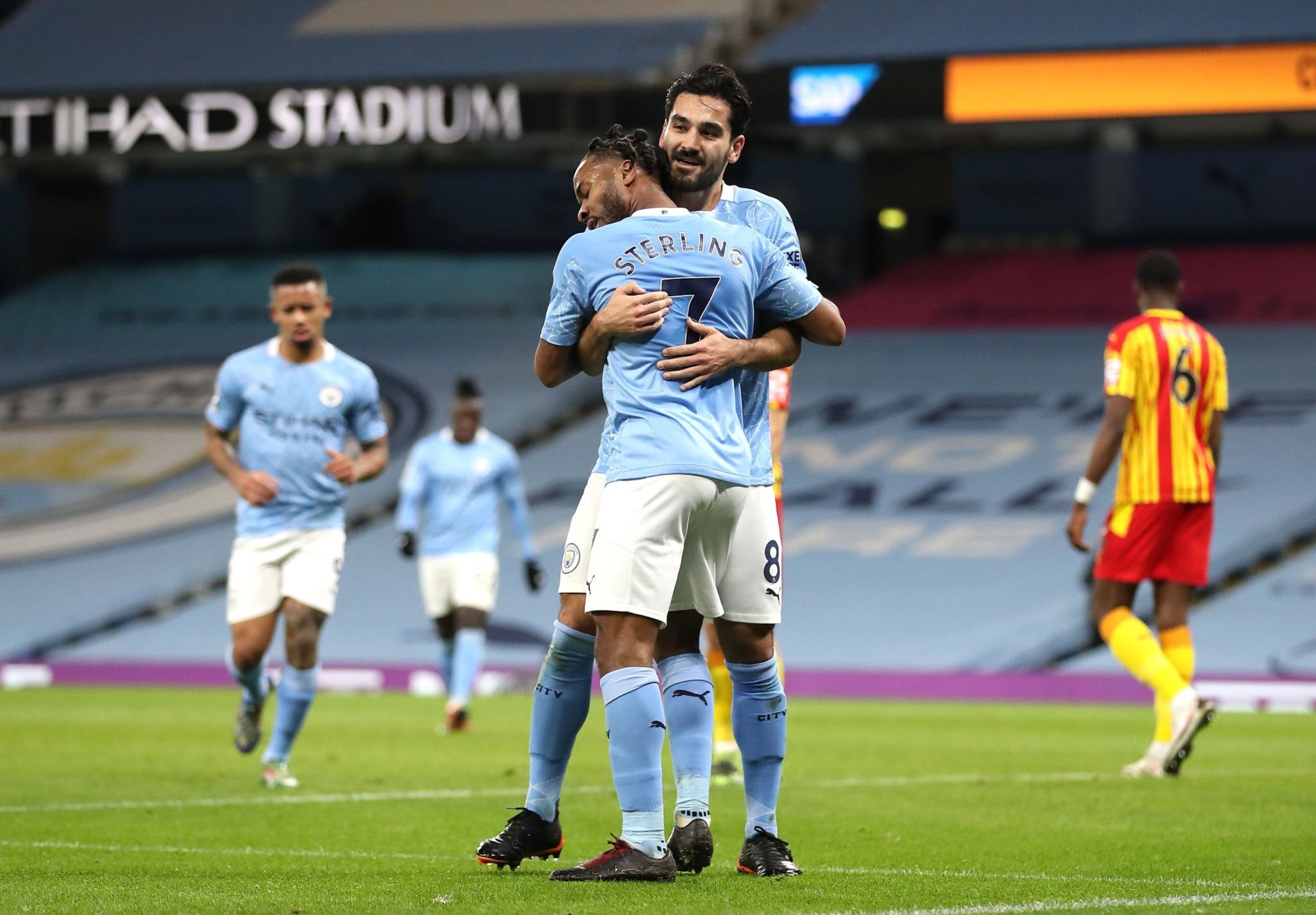 同时激励年 同时激励年